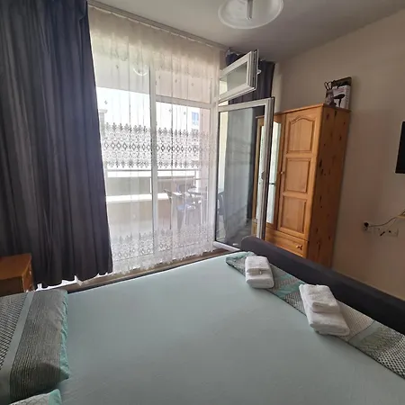 Apartman студиa блу минута от плажа