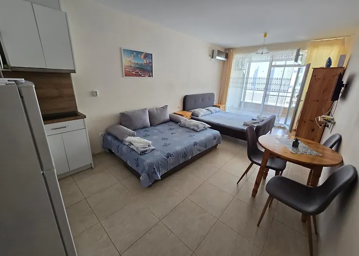 студиa блу минута от плажа דירה